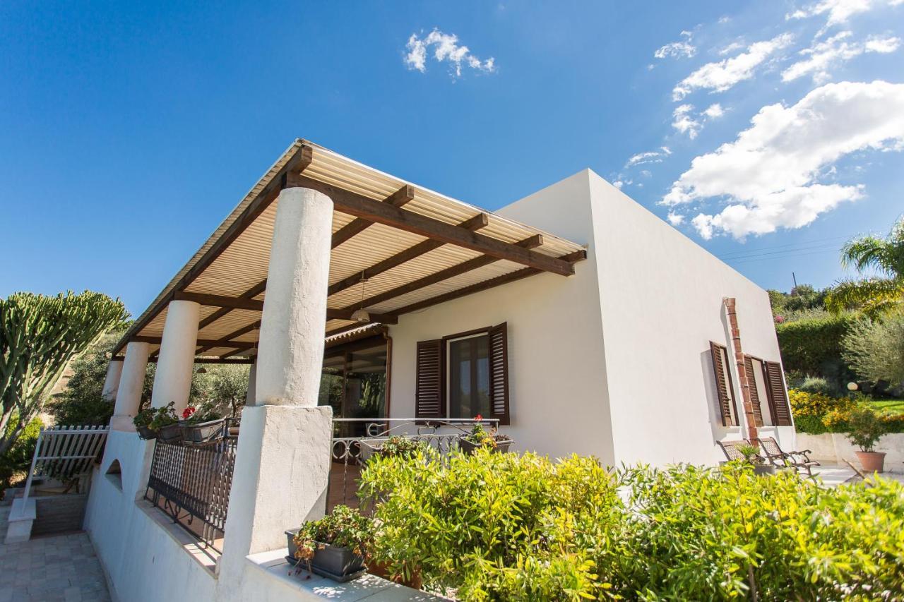 Villa Maria Una Finestra Sul Mare Valderice Exterior foto